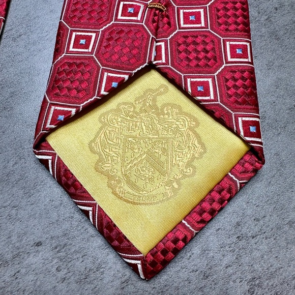 Donald J. Trump Signature Collection Silk Tie - Picture 2 of 5